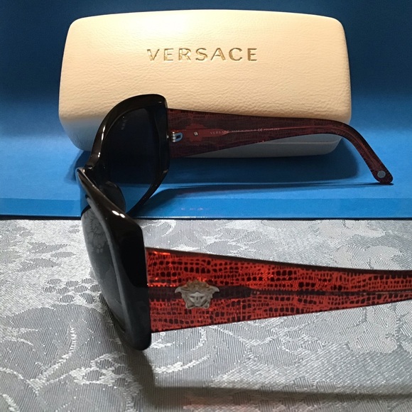 Versace Accessories - Versace Sunglasses